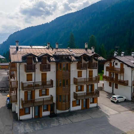 Casa Stella Appartement Falcade Buitenkant foto