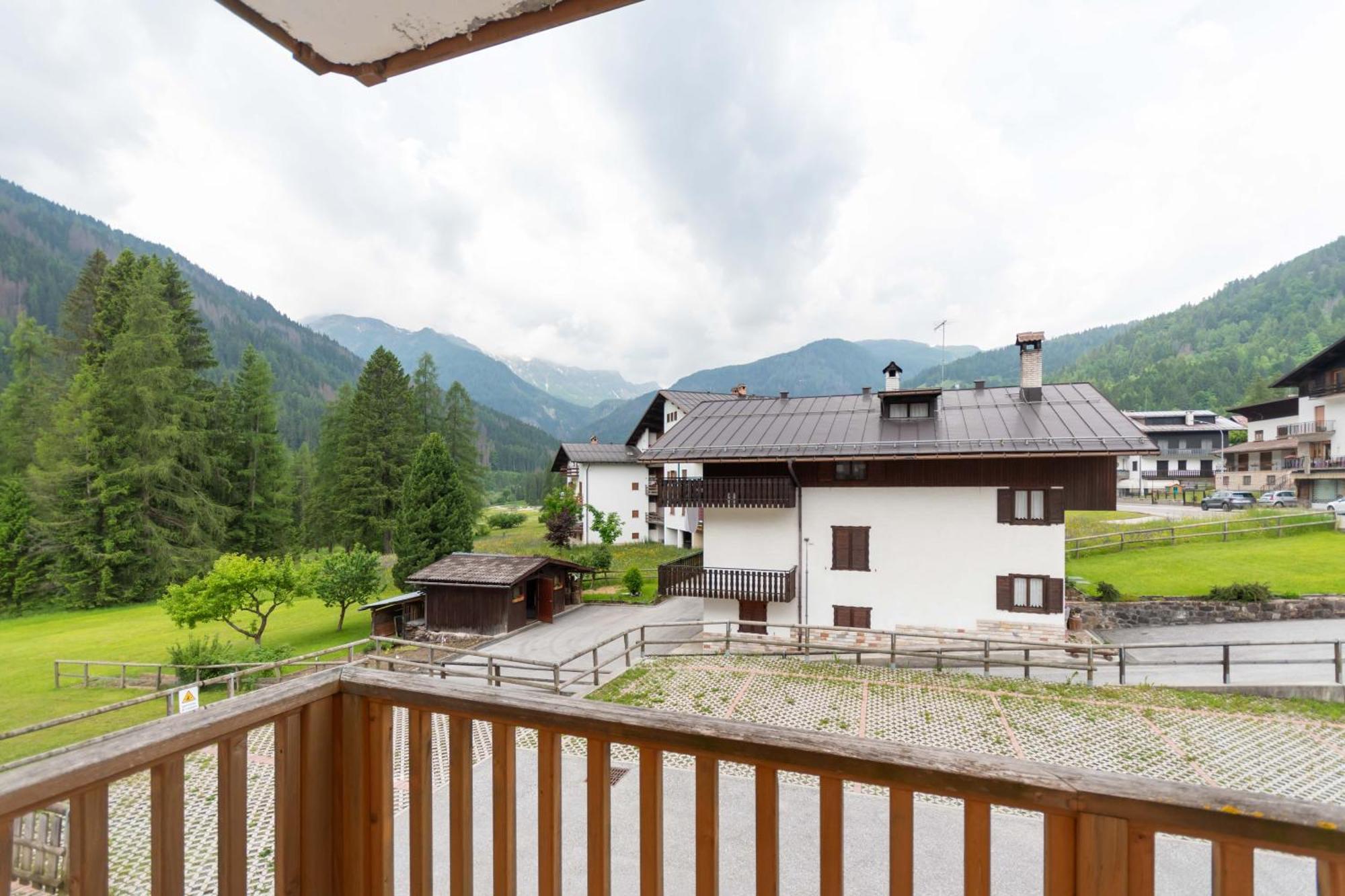 Casa Stella Appartement Falcade Buitenkant foto